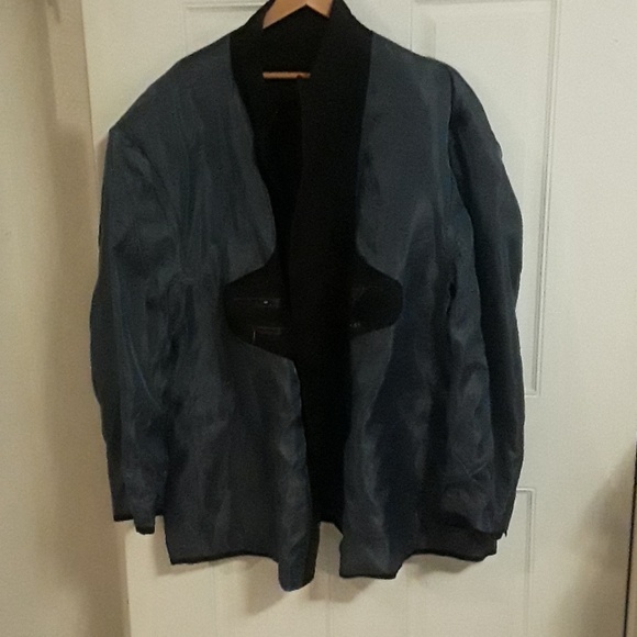 Synrgy black coat.. - Picture 5 of 6